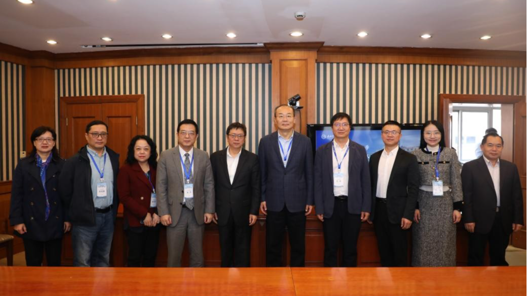 上外迎接来华留学质量再认证专家组进校审查